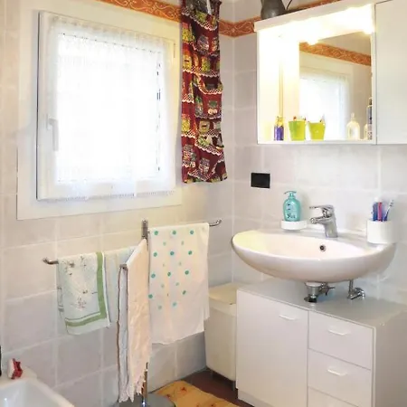 Locazione Turistica Ginevra-1 Apartment *